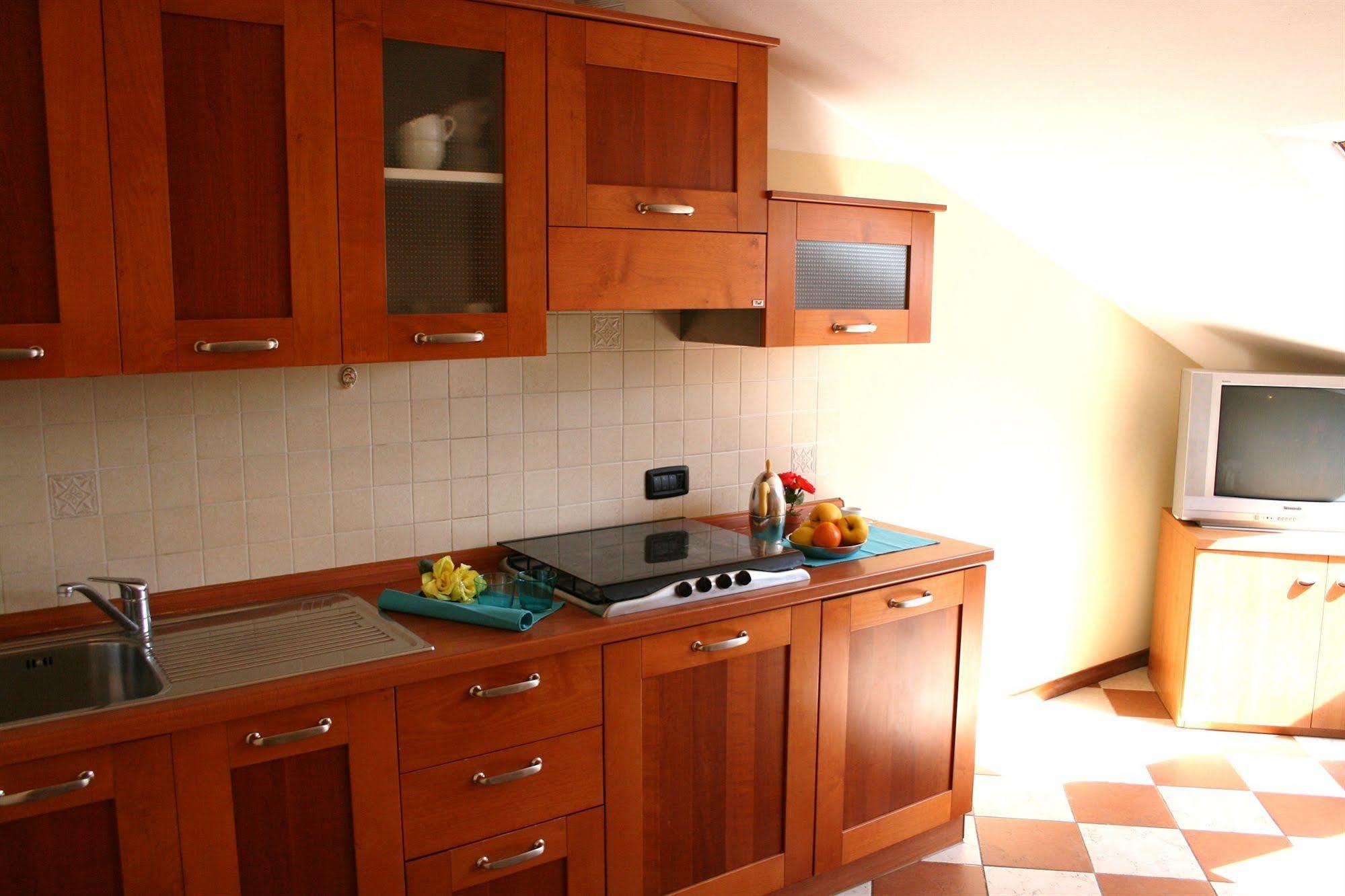 Residenza Villa Margherita Римини Экстерьер фото